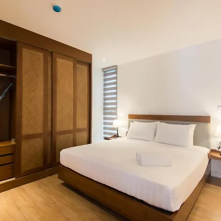 22Housing Hotel & Apartment 81 Linh Lang Hanoi Exterior photo