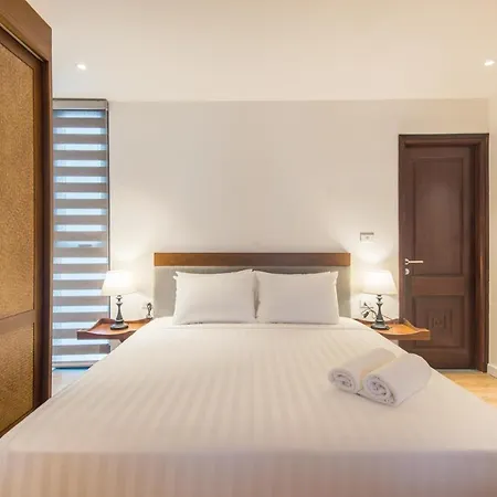 22Housing Hotel & Apartment 81 Linh Lang Hanoi Exterior photo
