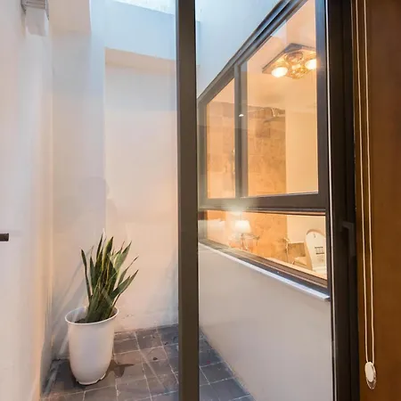 22Housing Hotel & Apartment 81 Linh Lang Hanoi Exterior photo