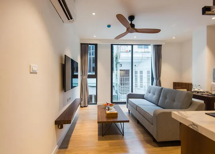 22Housing Hotel & Apartment 81 Linh Lang