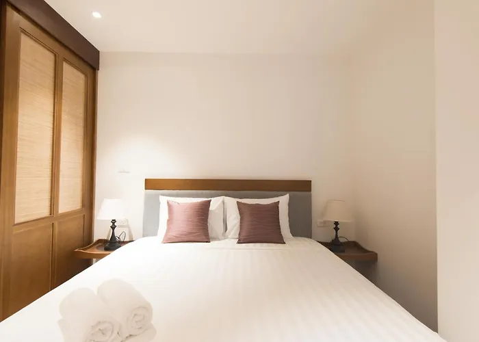 22Housing Hotel & Apartment 81 Linh Lang